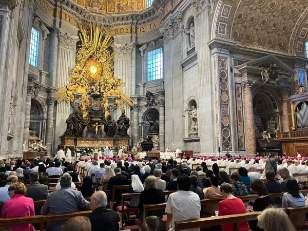 La Messa di oggi all'Altare della Cattedra |  | Courtney Mares / CNA