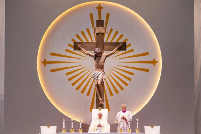 Papa Francesco celebra la messa a Singapore |  | Daniel Ibanez/ EWTN