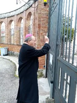 L'Arcivescovo di Chieti Monsignor Bruno Forte |  | Arcidiocesi di Chieti