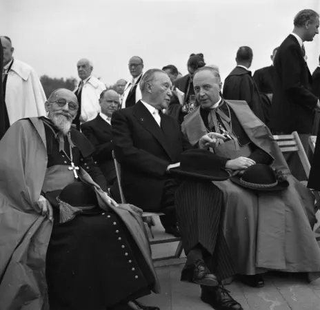 Il Cardinale Wendel  |  | Bundesarchiv, B 145 Bild-F003951-0012 / Rolf Unterberg / CC-BY-SA 3.0