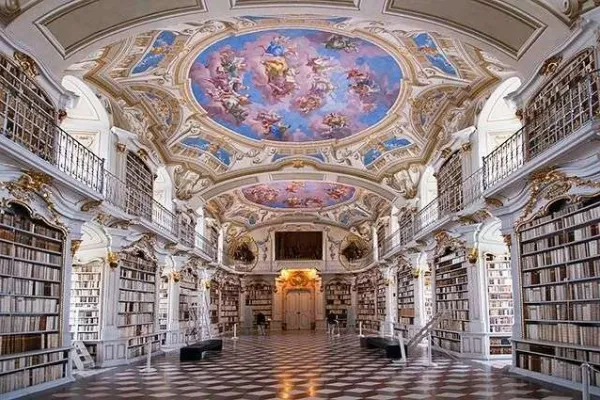 La biblioteca dell'abbazia di Admont / Pinterest