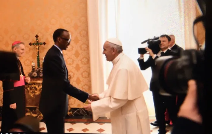 Papa Francesco e il Presidente del Rwanda Kagame |  | twitter, pd