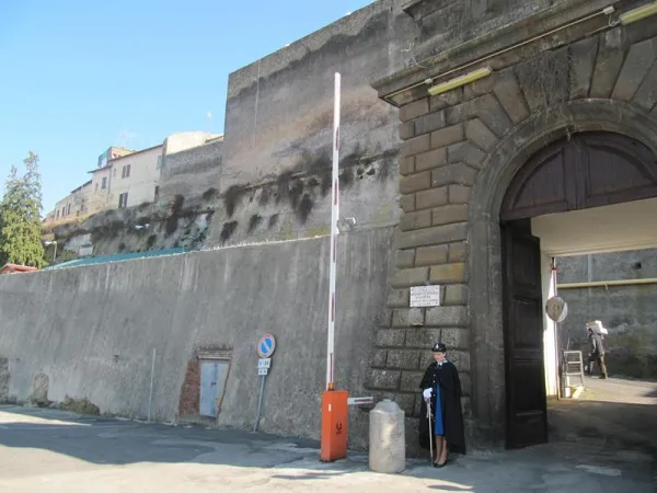 Casa di Reclusione di Paliano  | L'ingresso della Casa di Reclusione di Paliano (FR) | www.detenzione.eu