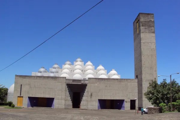 La cattedrale dell'Immacolata Concezione di Managua, in Nicaragua / Di feinteriano, CC BY-SA 3.0, https://commons.wikimedia.org/w/index.php?curid=53160661