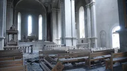 La cattedrale di Shushi distrutta dopo essere stata colpita durante il conflitto / pd