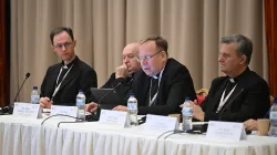 L'arcivescovo Gintaras Grušas, presidente del CCEE, durante il discorso introduttivo della plenaria del Consiglio a Malta, 27 novembre 2023 / Archdiocese of Malta / Ian Noel Pace