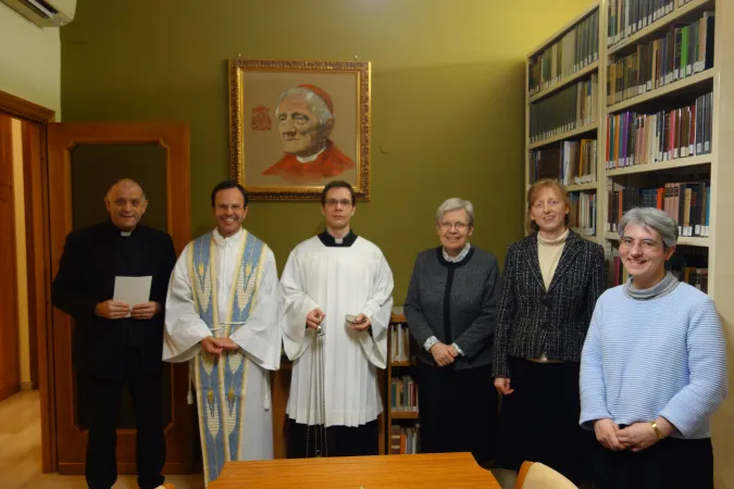 Un momento della benedizione della  nuova sede del Centro Newman  |  | Centro Newman 