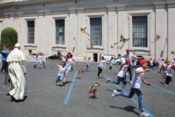 Papa Francesco  |  | twitter, pubblico dominio