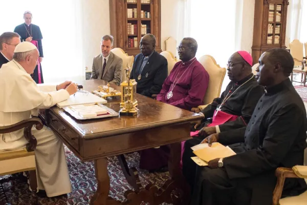 Papa Francesco durante l'incontro con i capi religiosi del Sud Sudan, 7 ottobre 2016 / L'Osservatore Romano / ACI Group