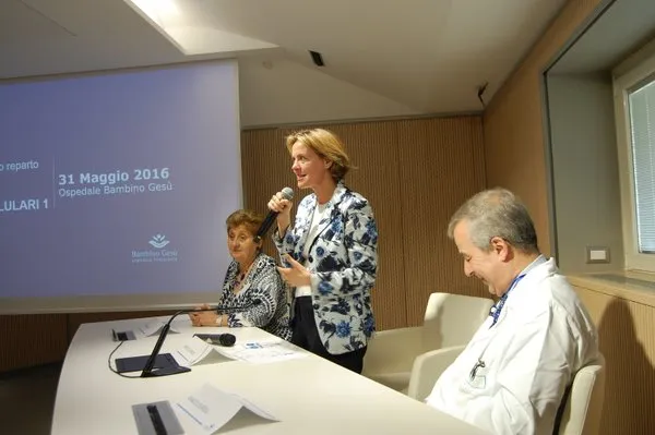 Il Ministro della salute Beatrice Lorenzin all'inaugurazione al Bambino Gesù |  | Bambino gesù, twitter, pubblico dominio