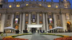 Piazza San Pietro, 27 aprile 2014 / Lauren Cater / Catholic News Agency