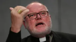 Cardinal Reinhard Marx, presidente della Conferenza Episcopale Tedesca, Sala Stampa Vaticana, 6 novembre 2014 / Daniel Ibáñez / ACI Group