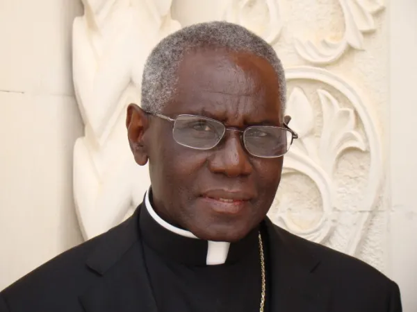 Cardinal Robert Sarah | Cardinal Robert Sarah, Prefetto della Congregazione per il Culto e la Disciplina dei Sacramenti, 25 novembre 2014 | Paul Badde / Catholic News Agency