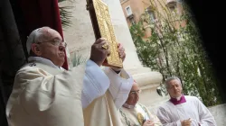 Piazza San Pietro, 8 aprile 2015 - Messa di Pasqua / © L'Osservatore Romano Foto