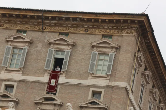 Papa Francesco durante recita Angelus |  | Archivio CNA