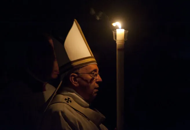 Il Papa fa il suo ingresso nella Basilica Vaticana |  | CPP