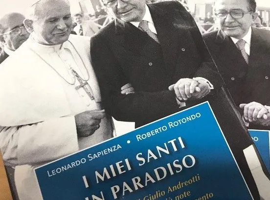 La copertina del libro  |  | pd