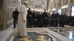 Papa Francesco durante l'udienza concessa al Pio Collegio Latinoamericano nel 2018 / Vatican Media / ACI Group