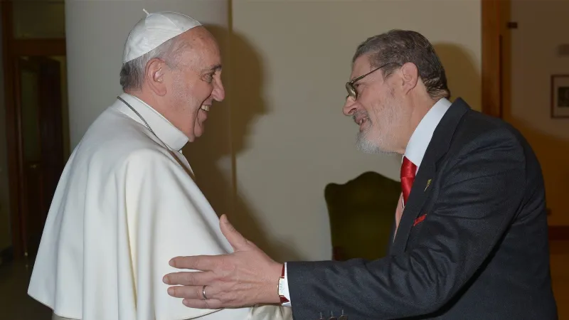 Papa Francesco e Fabrizio Soccorsi  |  | Vatican Media / ACI Group