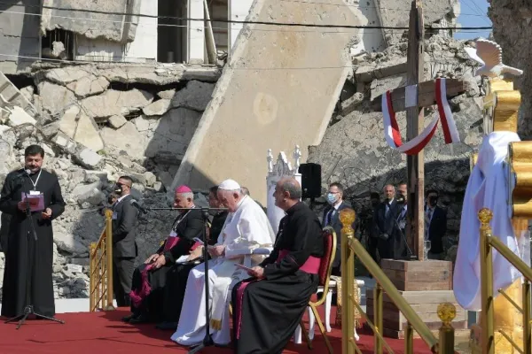 Papa Francesco durante l'incontro interreligioso a Ur, 6 marzo 2021 / Vatican Media / ACI Group