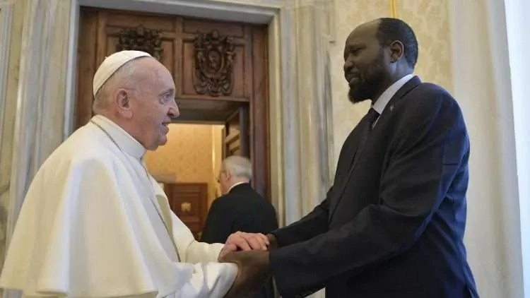 Papa Francesco con il presidente del Sud Sudan |  | Vatican Media 