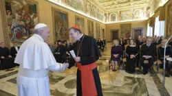 Papa Francesco e il Cardinale Kurt Koch incontrano i Rappresentanti della Comunità Ebraica in occasione della commemorazione del 50° anniversario della morte del Cardinale Bea, 28 febbraio 2019 / Vatican Media / PCPUC