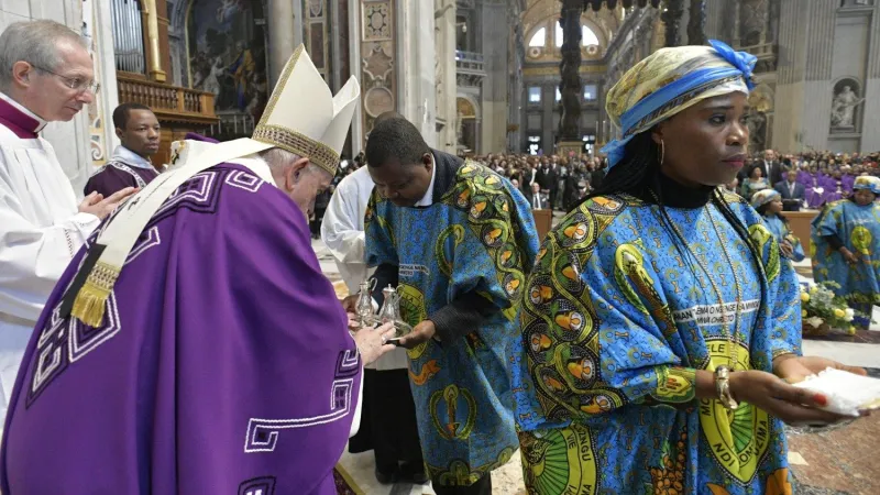 Papa Francesco celebra la messa con la comunità congolese a Roma nel 2019 |  | Vatican Media 