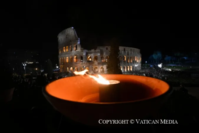 Via Crucis al Colosseo |  | Vatican Media / ACI group