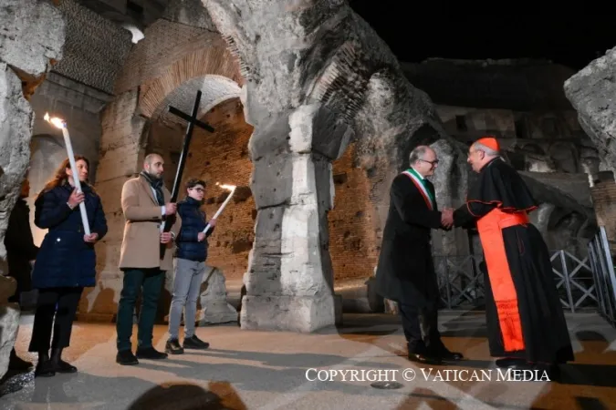 Via Crucis al Colosseo 2023 |  | Vatican Media / ACI Group