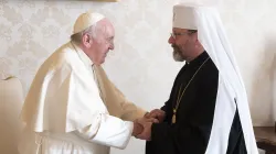 Papa Francesco e l'arcivescovo maggiore della Chiesa Greco Cattolica Ucraina Sviatoslav Shevchuk / Vatican Media