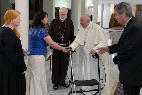 Papa Francesco incontra le rappresentanti di LOUDFence nella Domus Sanctae Marthae / Tutela Minorum