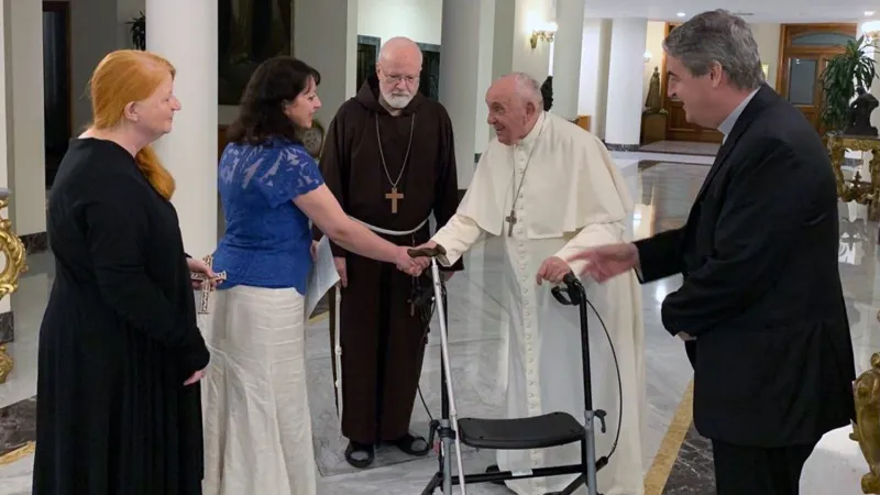 Papa Francesco | Papa Francesco incontra le rappresentanti di LOUDFence nella Domus Sanctae Marthae | Tutela Minorum