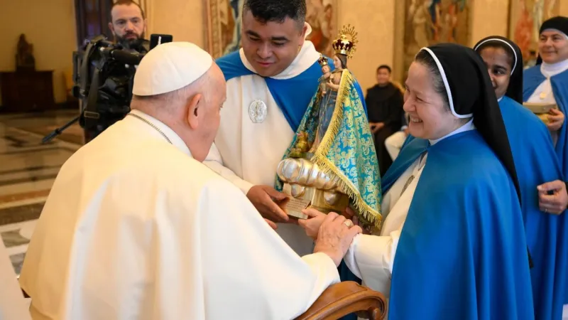 Papa Francesco riceve partecipanti al Convegno sulla Venerabile María de Jesús de Ágreda |  | Vatican Media