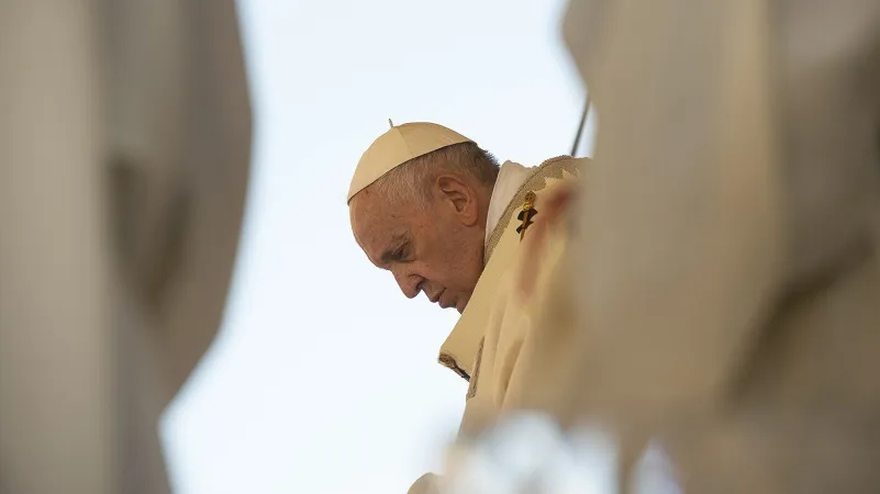 Papa Francesco in preghiera | Papa Francesco in preghiera | Credit Vatican Media