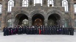 Foto di gruppo dopo la riconsacrazione di Etchmiadzin / DPUC