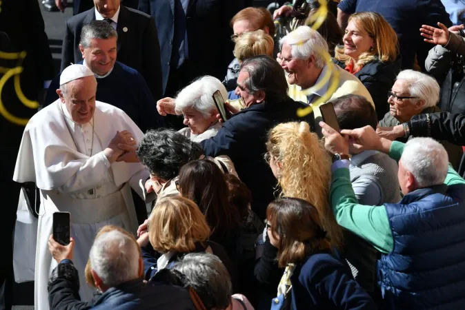 Alcuni momenti della visita del Papa alla Parrocchia di San Giulio  |  | Diocesi di Roma 