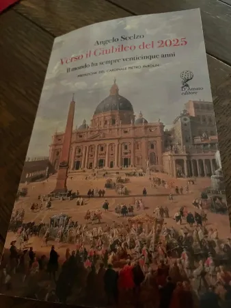 La copertina del libro |  | pd