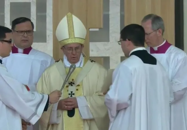 Il Papa celebra la Messa al parco di Monza |  | CTV