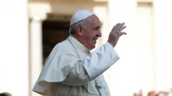 Papa Francesco durante una udienza generale  / Lucia Ballester / ACI Group