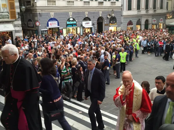 Il Cardinale Bagnasco  arriva in Cattedrale  |  | Marco Mancini/ AciStampa