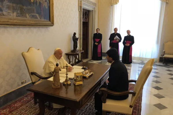 L'incontro tra Evo Morales e Papa Francesco, Palazzo Apostolico Vaticano, 30 giugno 2018 / Twitter @gulasalajillo
