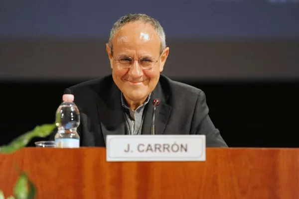 Don Julian Carron. Presidente di Comunione e Liberazione dal 2005, resterà in carica fino al 2026 / it.clonline.org