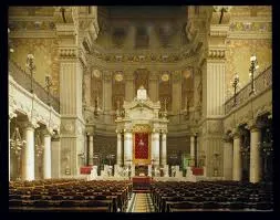 L'interno del Tempio Maggiore di Roma  |  | Museo Ebraico di Roma 