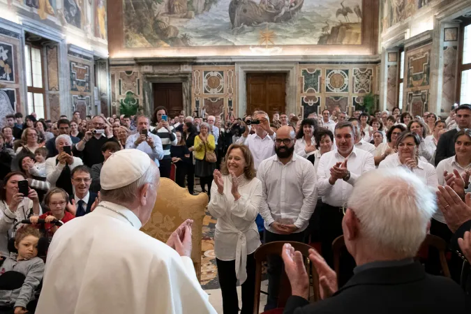 Papa Francesco, Sala Clementina | Papa Francesco durante l'udienza con gli Alunni del Cielo, Sala Clementina, 10 novembre 2018 | Vatican Media / ACI Group