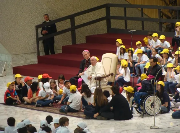 Papa Francesco con i bambini della Fabbrica della Pace |  | Marco Mancini - Aci Stampa