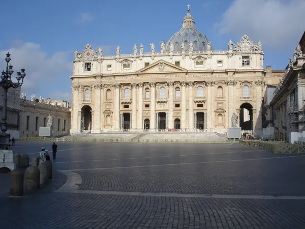 Piazza San Pietro  |  | OB