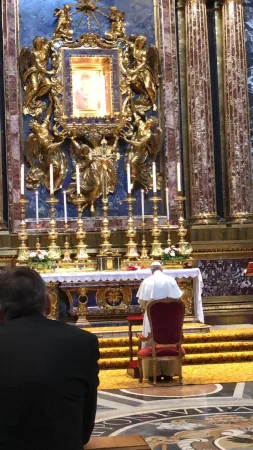 Il Papa a Santa Maria Maggiore |  | Greg Burke Twitter