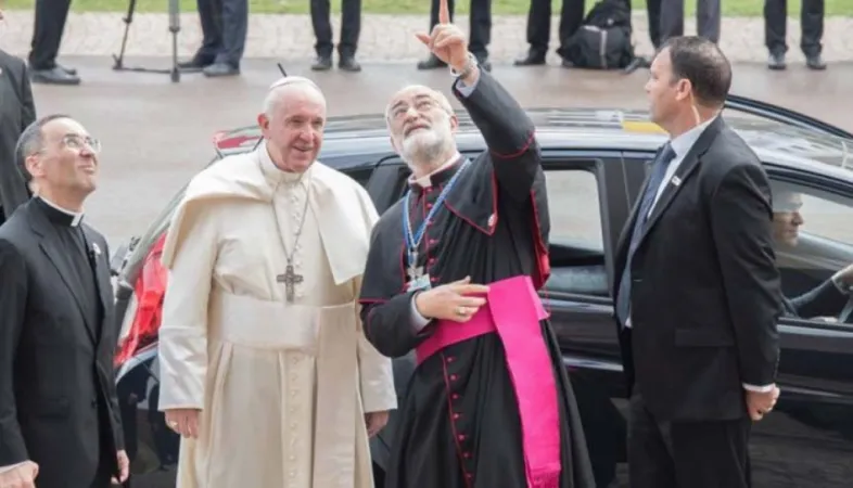 Papa Francesco e Cardinale Cristobal Lopez | Il Cardinale Cristobal Lopez, allora arcivescovo, con Papa Francesco durante un momento della visita di Papa Francesco a Rabat, 30 marzo 2019 | InfoANS