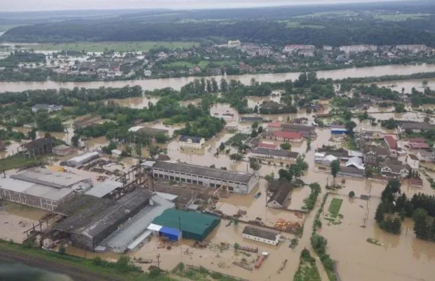 Alluvioni in Ucraina | Una immagine delle alluvioni che hanno colpito l'Ucraina occidentale negli scorsi giorni  | Twitter Unian.info