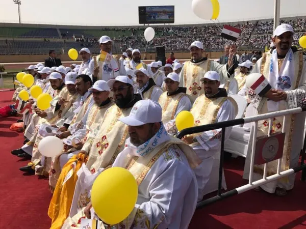 Papa Francesco presiede la Messa all'Air Defense Stadium del Cairo |  | Edward Pentin CNA